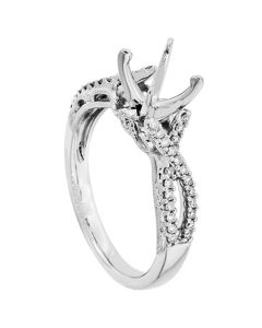 18K White Gold Diamond Ring